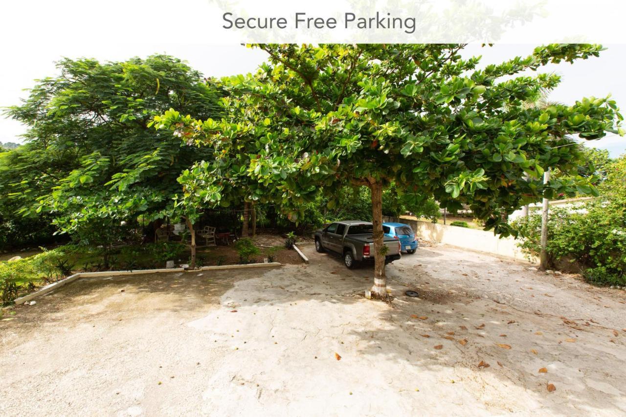 Calypso Villa Jamaica Montego Bay Buitenkant foto